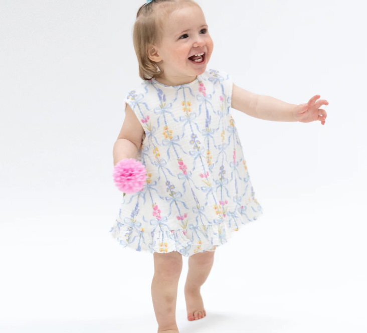 Ribbon Bouquets-Ruffle Back Set